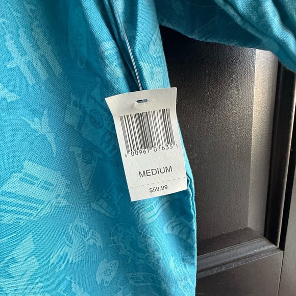 NWT Disneyland Resort Icons Allover Blue Button Up Mens Shirt with pocket Size M - Picture 6 of 10